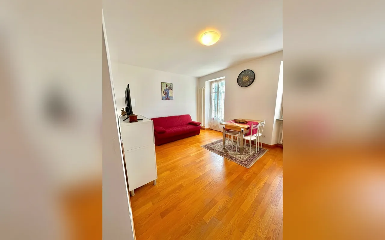 Camera con bagno privato — La Maison de Lubilù, Aosta (Valle d'Aosta) (foto 11)